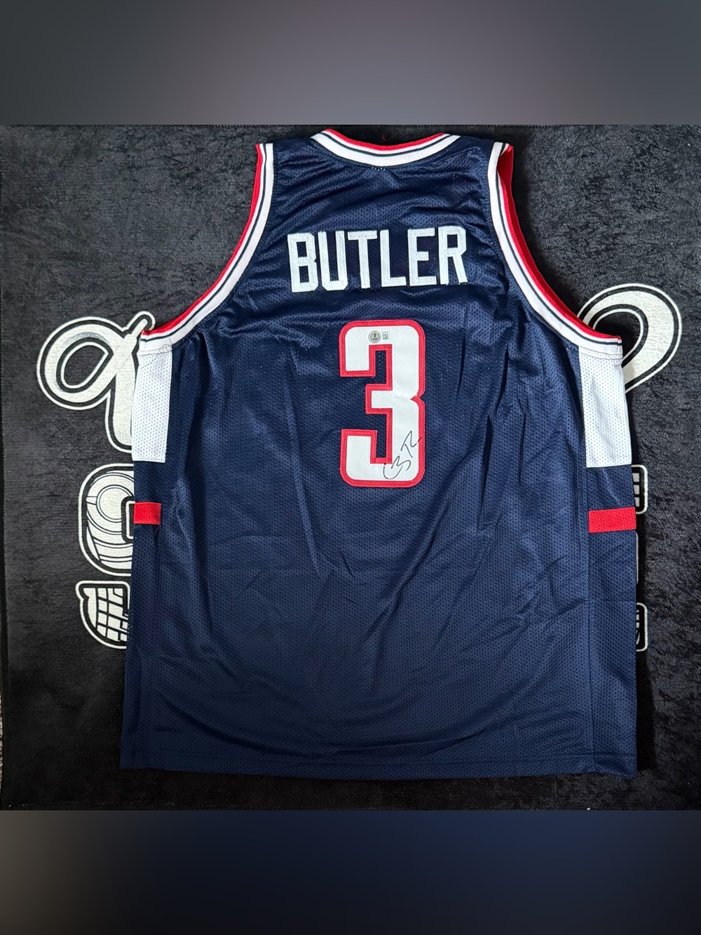 Caron Butler Signed Connecticut Huskies #3 Jersey Beckett Witness Auto